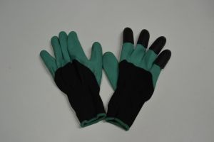 Zahradní rukavice s hroty Garden genie gloves PRC