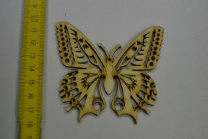Dřevěná ozdoba - motýl, otakárek L05