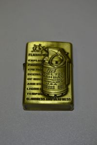Benzínový zapalovač č. 95 - granát - flash