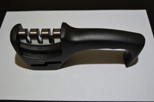 Multifunkční brousek na nože a nůžky - 3 stage knife sharpener