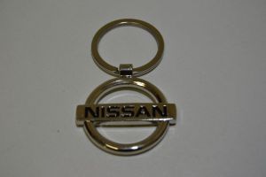 Přívěšek na klíče, znak Nissan, přívěsek