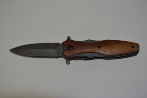 Zavírací nůž, dřevěná rukojeť 0310