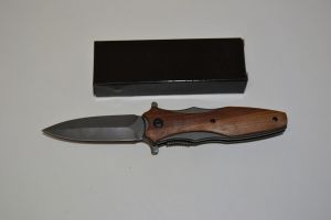 Zavírací nůž, dřevěná rukojeť 0310